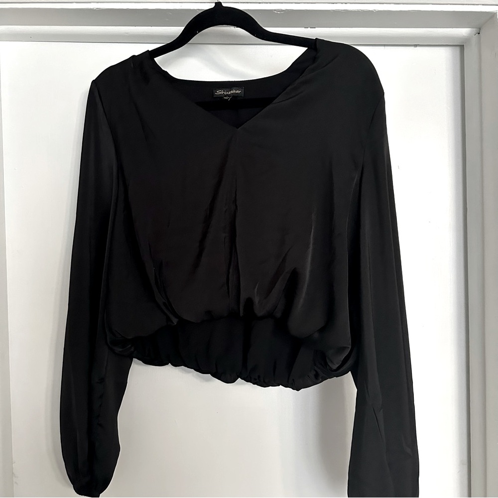 Long sleeve black crop top- size L